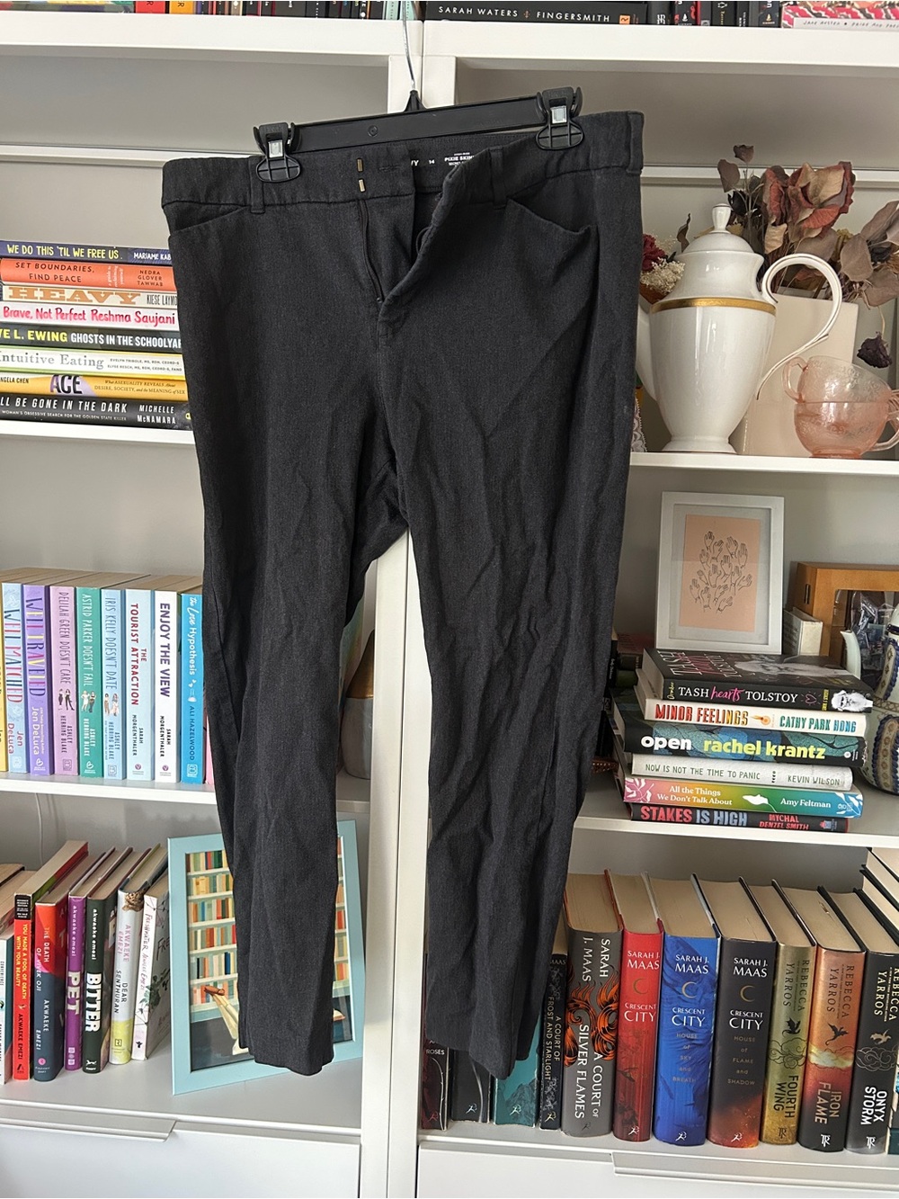 Women’s High-Waisted Pixie Skinny Pants